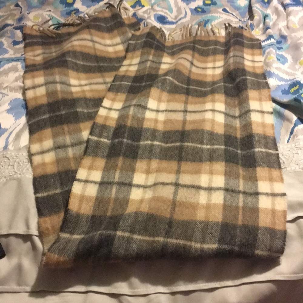 Fake Burberry scarf